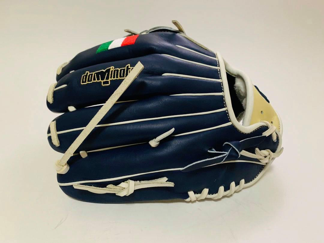Custom Baseball Gloves